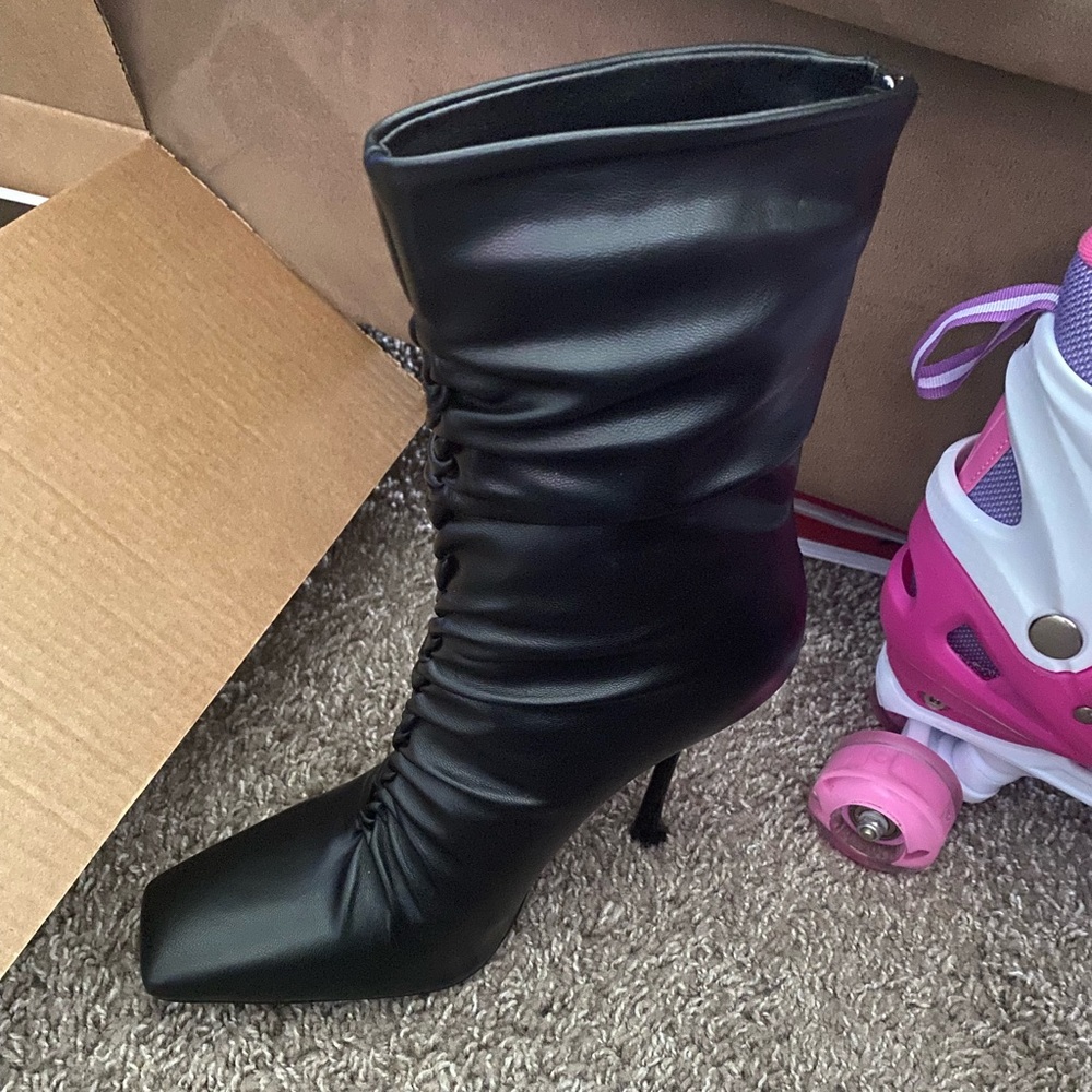 ❌❌SOLD❌❌SOLD❌❌NWB🔥Azalea Wang Crazy In Love Stiletto Booties🔥 - Picture 9 of 9